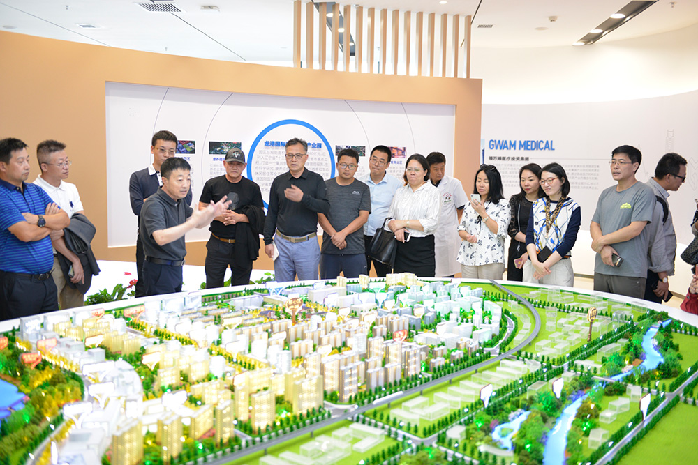 “智聯清華、并肩同行” ——清華經管學院EMBA遼寧校友會走進正業(yè)集團(圖7)