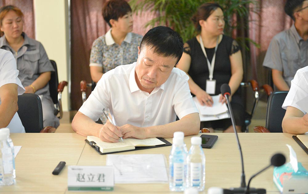 穩(wěn)定經(jīng)營(yíng) 精細(xì)管理 凝心聚力共謀發(fā)展——新農(nóng)業(yè)事業(yè)部2020年度中期會(huì)順利召開(kāi)(圖1) 穩(wěn)定經(jīng)營(yíng) 精細(xì)管理 凝心聚力共謀發(fā)展——新農(nóng)業(yè)事業(yè)部2020年度中期會(huì)順利召開(kāi)(圖1)