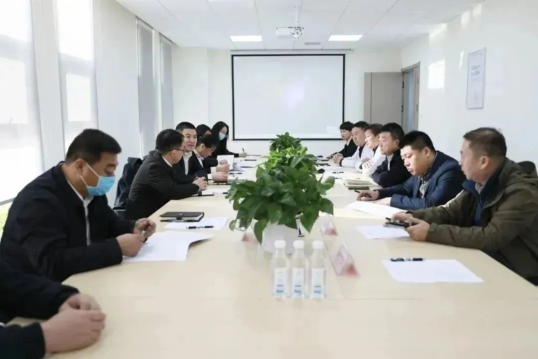 龍港區(qū)人大、區(qū)政府領導一行視察調(diào)研龍港國際醫(yī)療健康產(chǎn)業(yè)園(圖10)