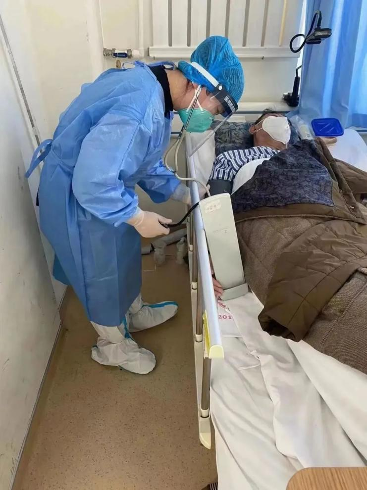 人民醫(yī)院為人民，市二院舉全院之力保障醫(yī)療救治，牢守生命防線！(圖4)