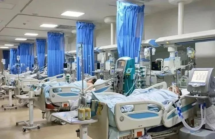 人民醫(yī)院為人民，市二院舉全院之力保障醫(yī)療救治，牢守生命防線！(圖10)