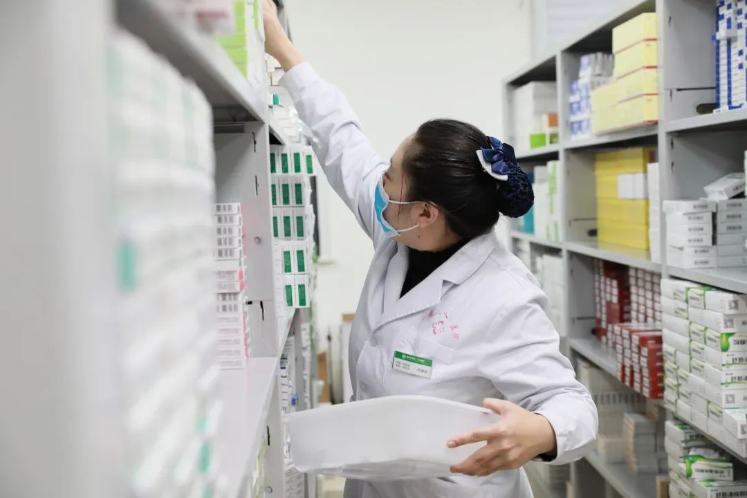 人民醫(yī)院為人民，市二院舉全院之力保障醫(yī)療救治，牢守生命防線！(圖17)