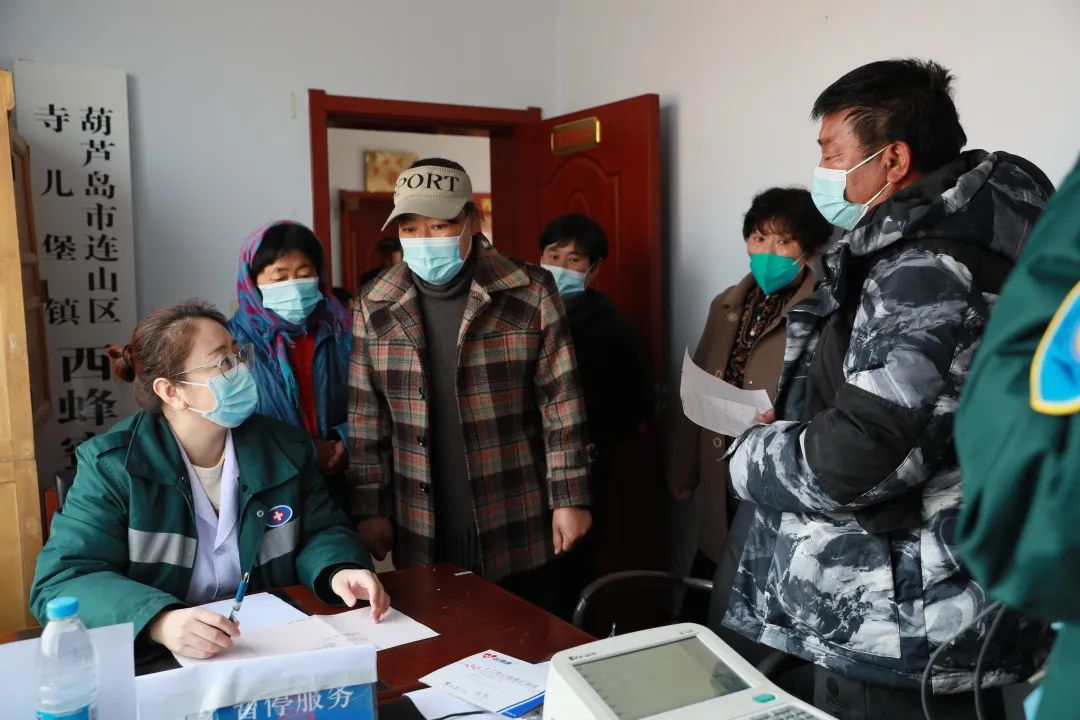 踐行黨的二十大精神，市二院黨員開展大型公益出診！(圖3)