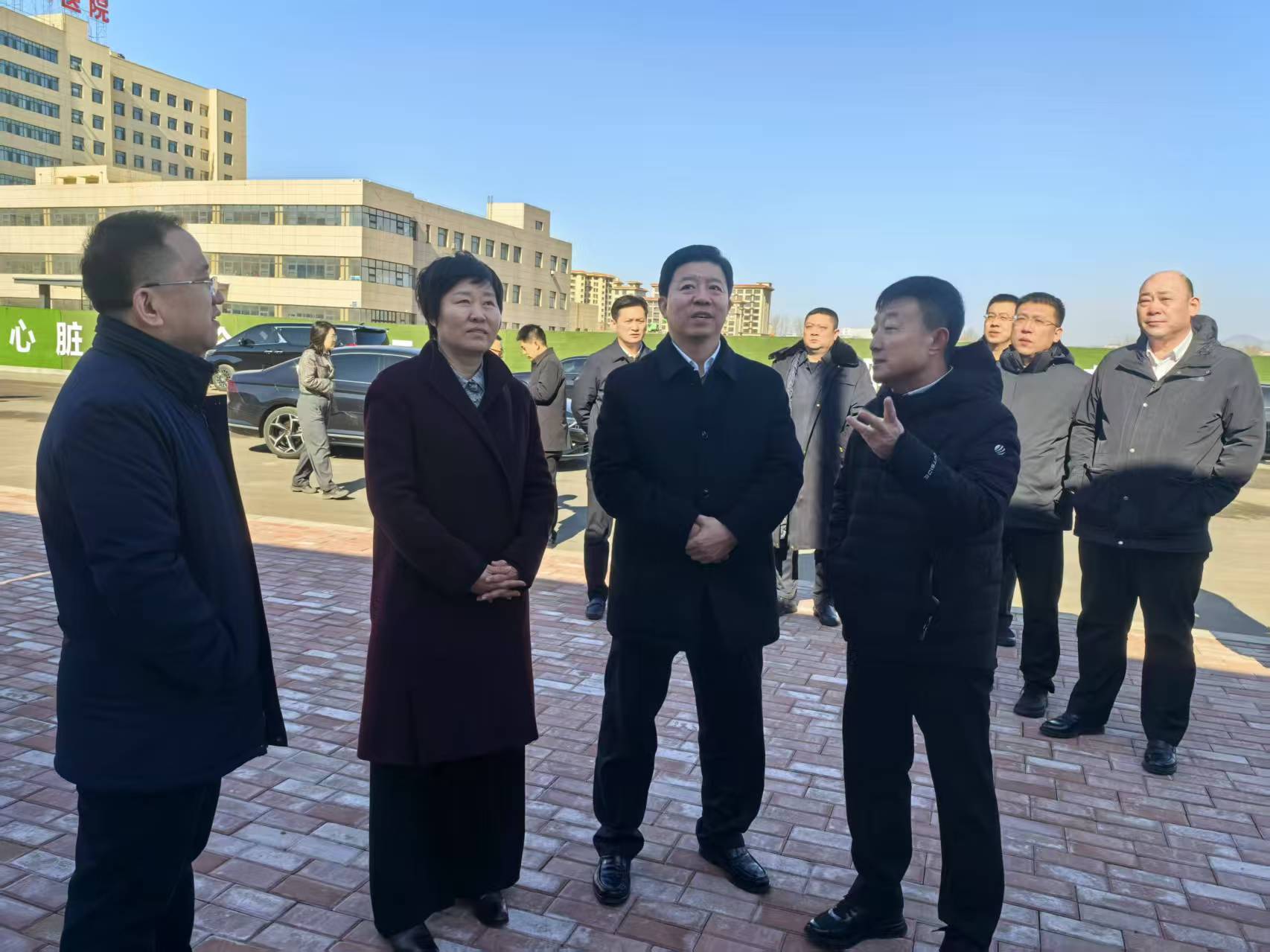 市委書(shū)記楊軍生在龍港區(qū)調(diào)研  擘畫(huà)衛(wèi)生健康事業(yè)高質(zhì)量發(fā)展新篇章(圖2)